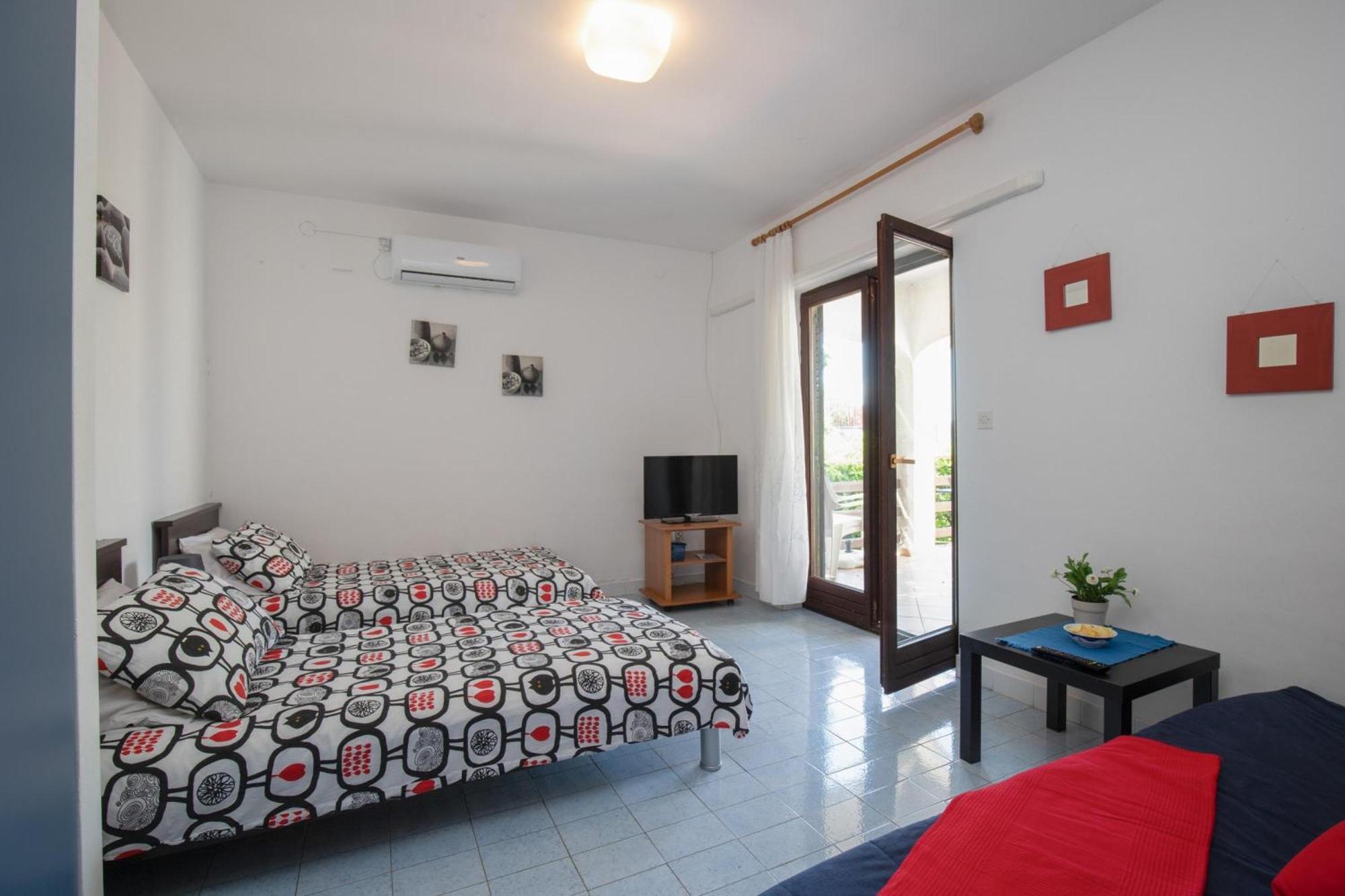 Apartments Brankica Island - Happy Rentals Vantacici Esterno foto